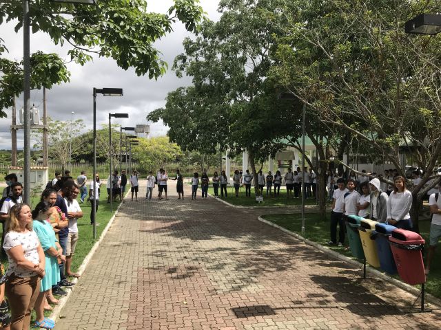 Unidades do Ifes realizam atos em solidariedade às vítimas dos ataques em escolas de Aracruz