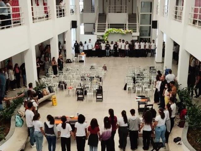 Unidades do Ifes realizam atos em solidariedade às vítimas dos ataques em escolas de Aracruz