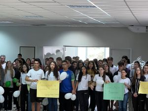 Unidades do Ifes realizam atos em solidariedade às vítimas dos ataques em escolas de Aracruz