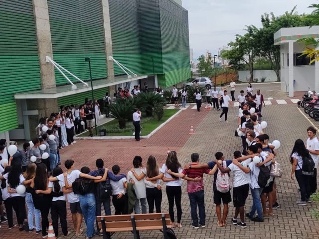 Unidades do Ifes realizam Abraço pela Paz