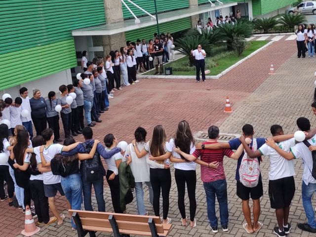 Unidades do Ifes realizam Abraço pela Paz