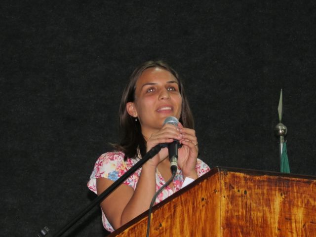 Campus de Alegre forma 1ª turma de treinadores de cães-guia e realiza entrega de cão