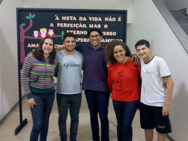 Campi Santa Teresa e Itapina realizam roda de conversa sobre a Língua Brasileira de Sinais