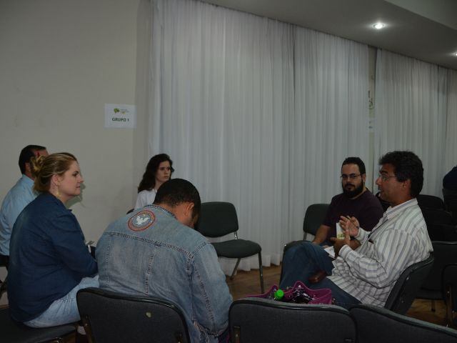 Planos de comunicação e internalização da política são debatidos em Alegre